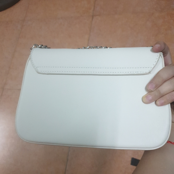 New Summer Style Milk White Leather Crossbody Bag - Picture 2 of 4